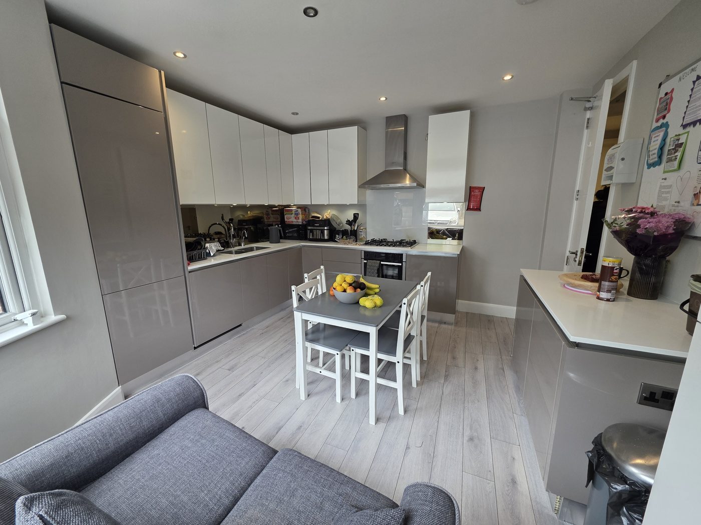 Family kitchen and dining area at Shapes