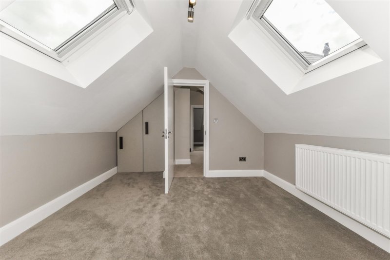 54355720_gnhaxtzqs0mtggactq8d9w