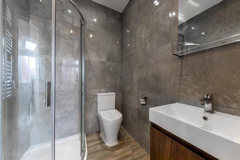 54355726_hhlilsur80_vwa0zkijg1a